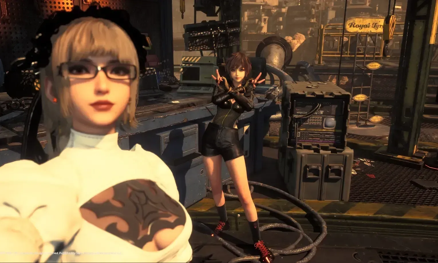 4135.webp 莉莉紧身衣+短裤组合