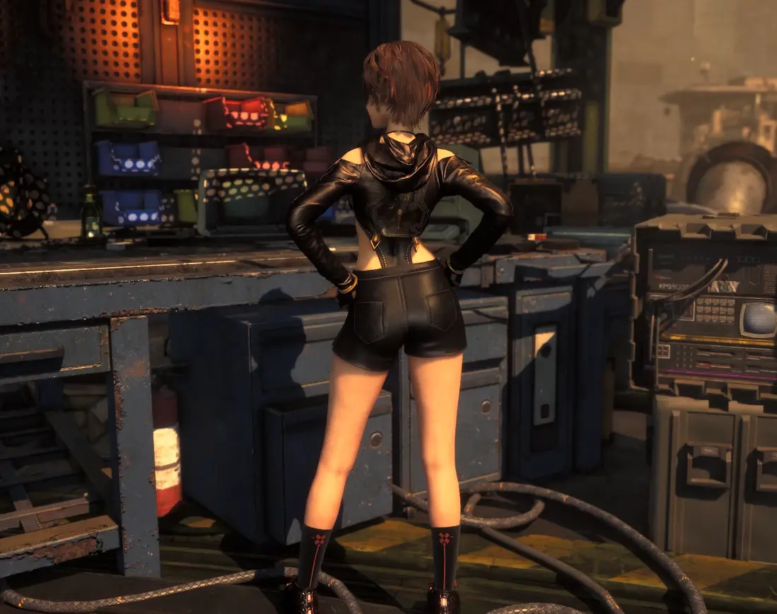 4136.webp 莉莉紧身衣+短裤组合