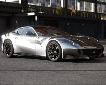 【GTA5载具】2016款法拉利 F12 TDF：极致性能与奢华内饰的完美结合