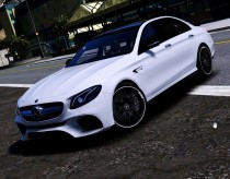 【GTA5载具评测】梅赛德斯-奔驰 E63 AMG 2024：性能与豪华的完美结合